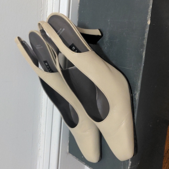 Bally Vintage Slingbacks - Picture 2 of 4